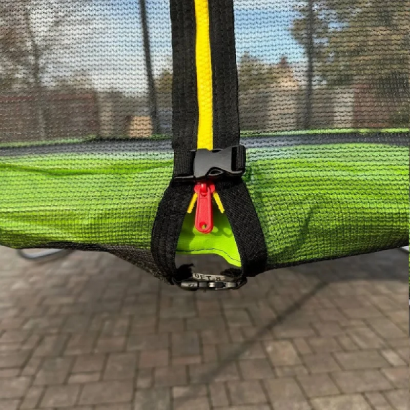 Батут SKYJUMP MASTER green (8FT) с защитной сеткой и лестницей. Диаметр - 252 см. Нагрузка - 150 кг.