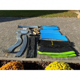 Батут SKYJUMP MASTER (8FT) с защитной сеткой и лестницей. Диаметр - 252 см. Нагрузка - 150 кг.